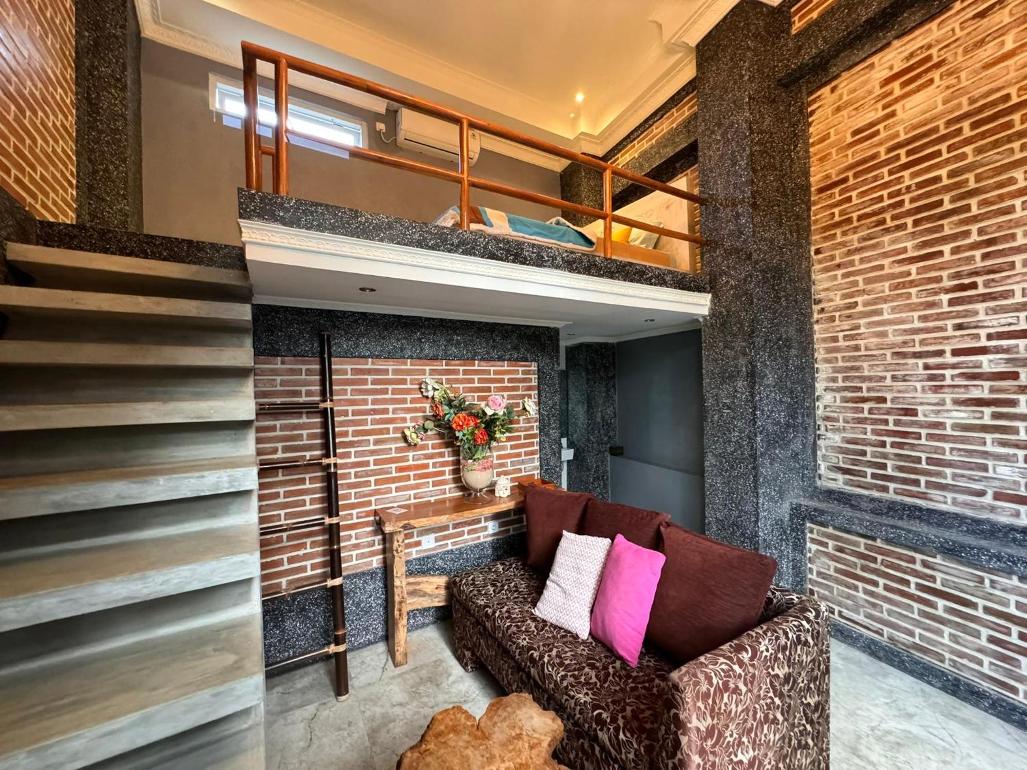 Giri Hill Homestay Nusa Dua  Exterior foto
